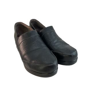 Biza Black Leather Embossed Slip on Clogs size 41 Preowned